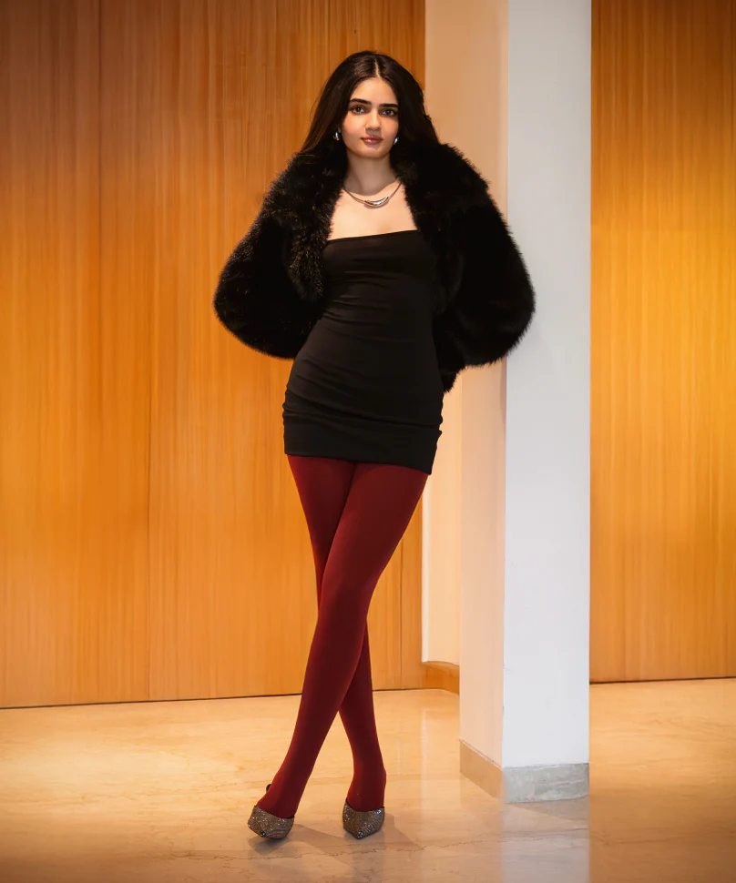 Bordeaux Fur Stockings - Image 4