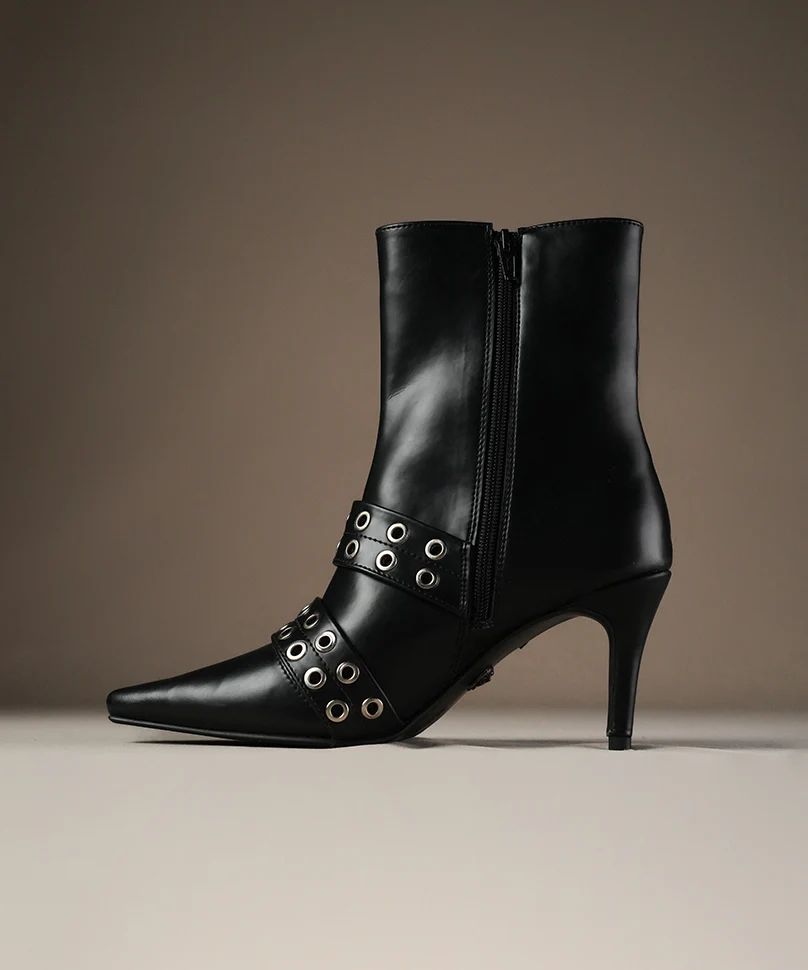 Hearts - Black - Image 4