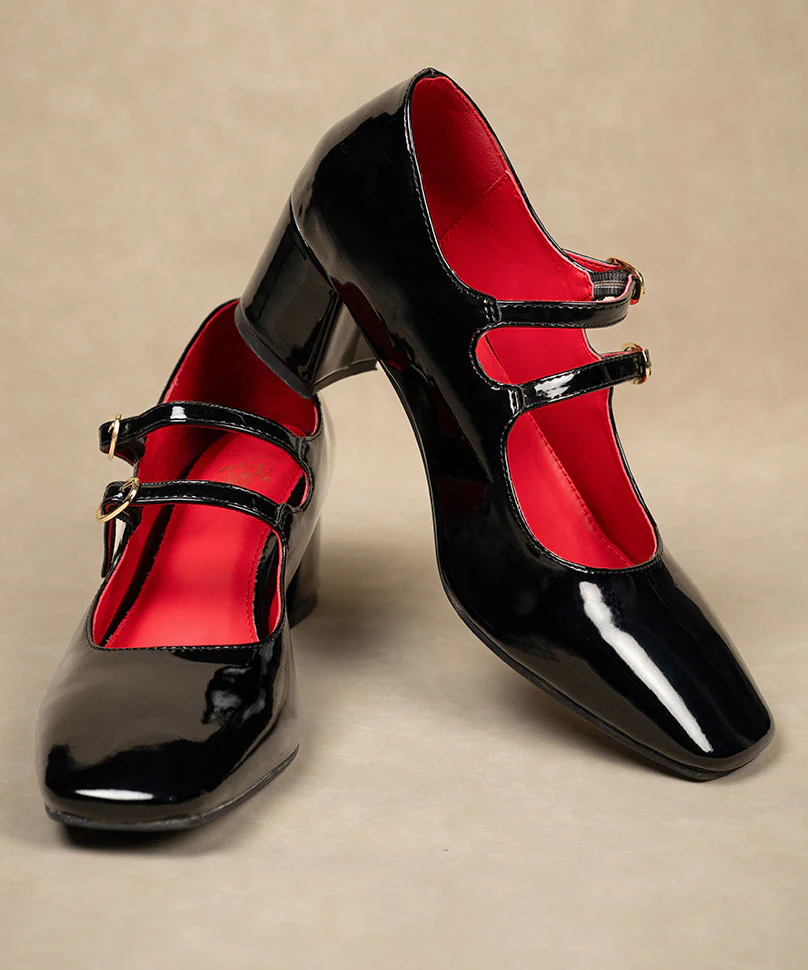 Kelly Rear Window - Image 3