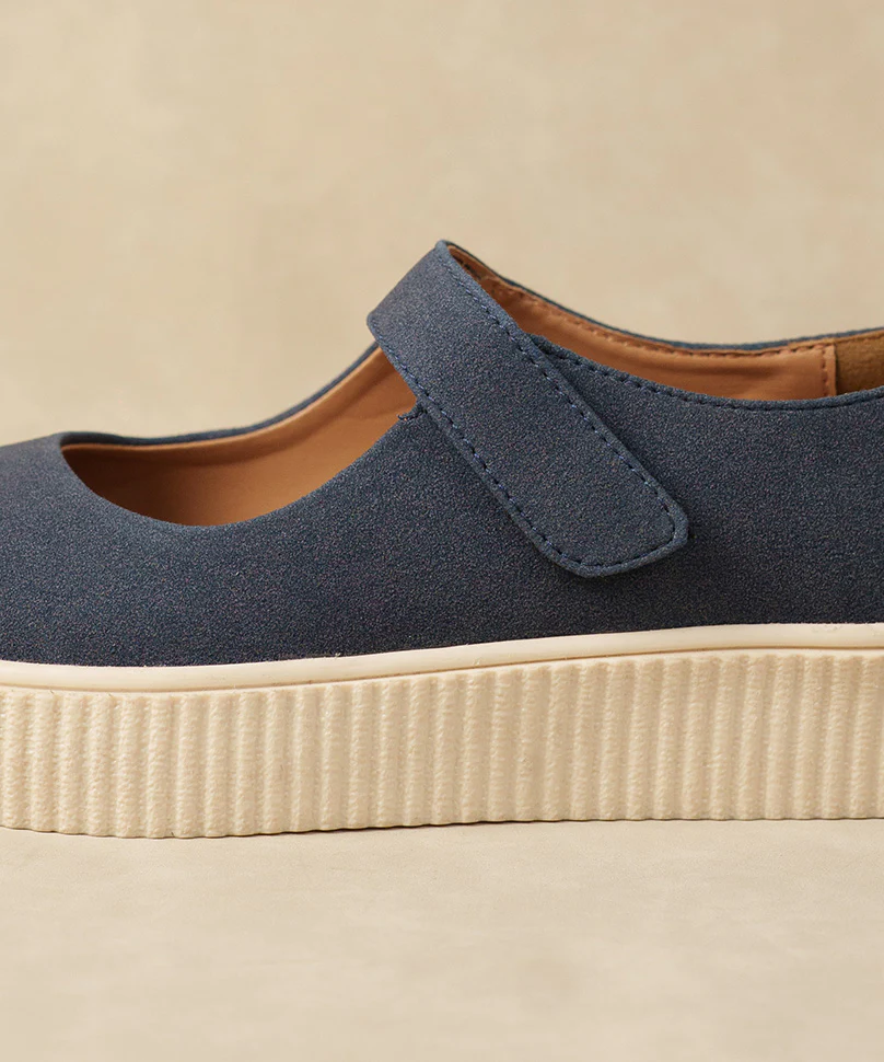 Maru Bottle Flies - Image 4