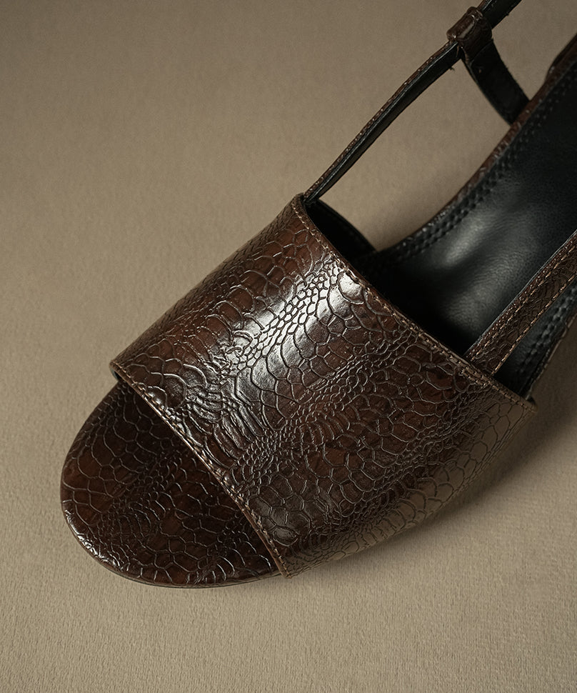 Pugs Brown - Image 5